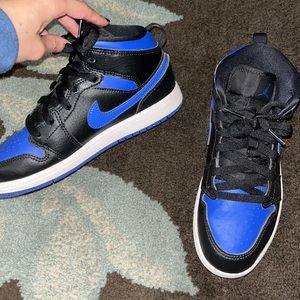 Nike Air Jordan Mid Royal Blue